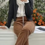 The Barnnet Ruffle Collar Blouse