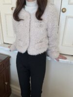 ［即納］mauve boa coat