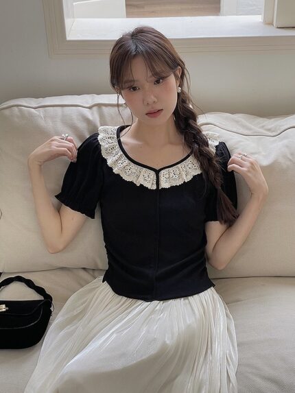 ruffled collar puff blouse