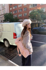 The Barnnet Fuzzy V-neck Knit Cardigan(2colors) - 画像 (9)