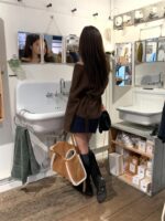 The Barnnet Woolly Shearling Flap Backpack - 画像 (4)