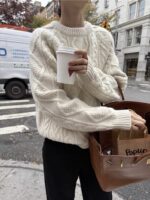 The Barnnet Tricot Cable Knit Sweater - 画像 (2)